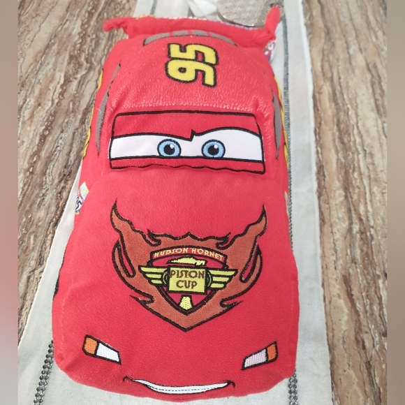 Flash McQueen Pillow car🏎️ 45cm - Picture 6 of 10
